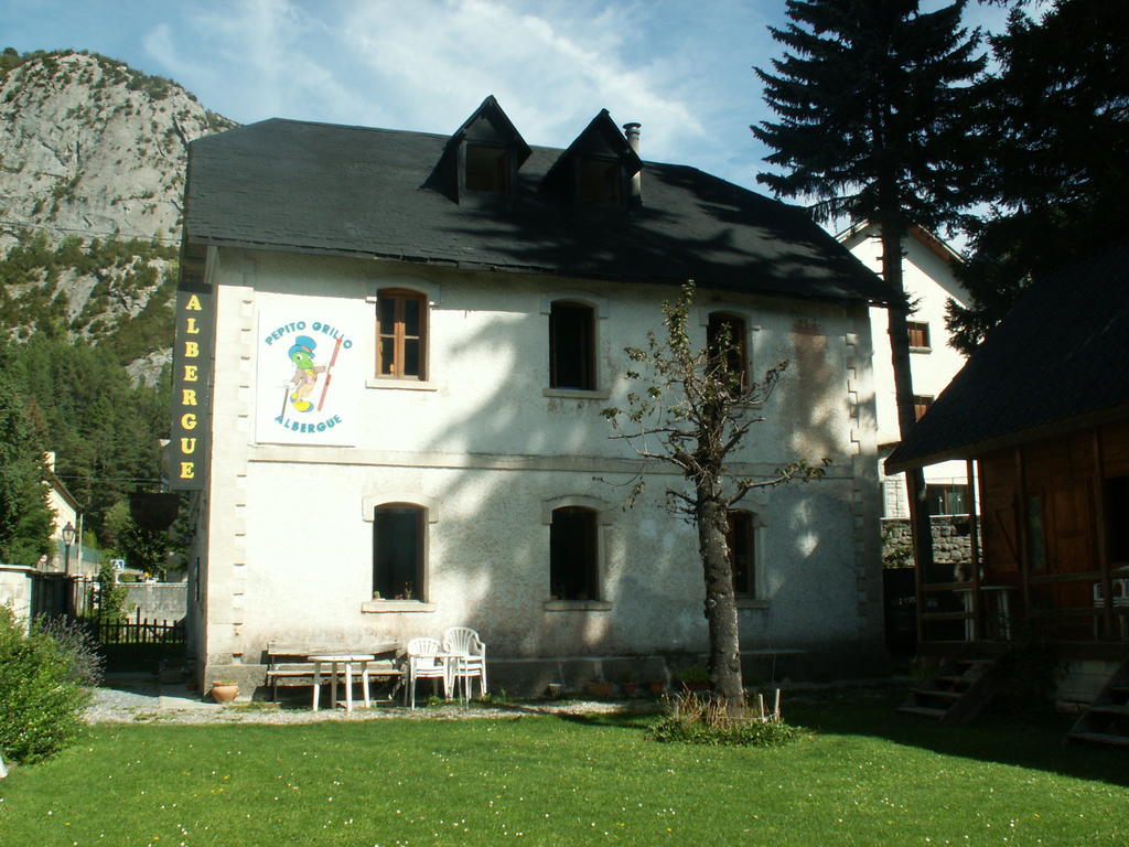 Albergue Pepito Grillo Canfranc Eksteriør bilde